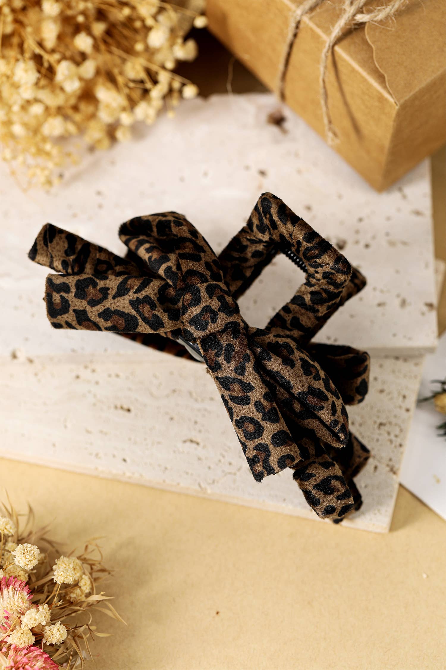 Vintage Leopard Cloth Wrap Durable Plastic Hair Claw Clip