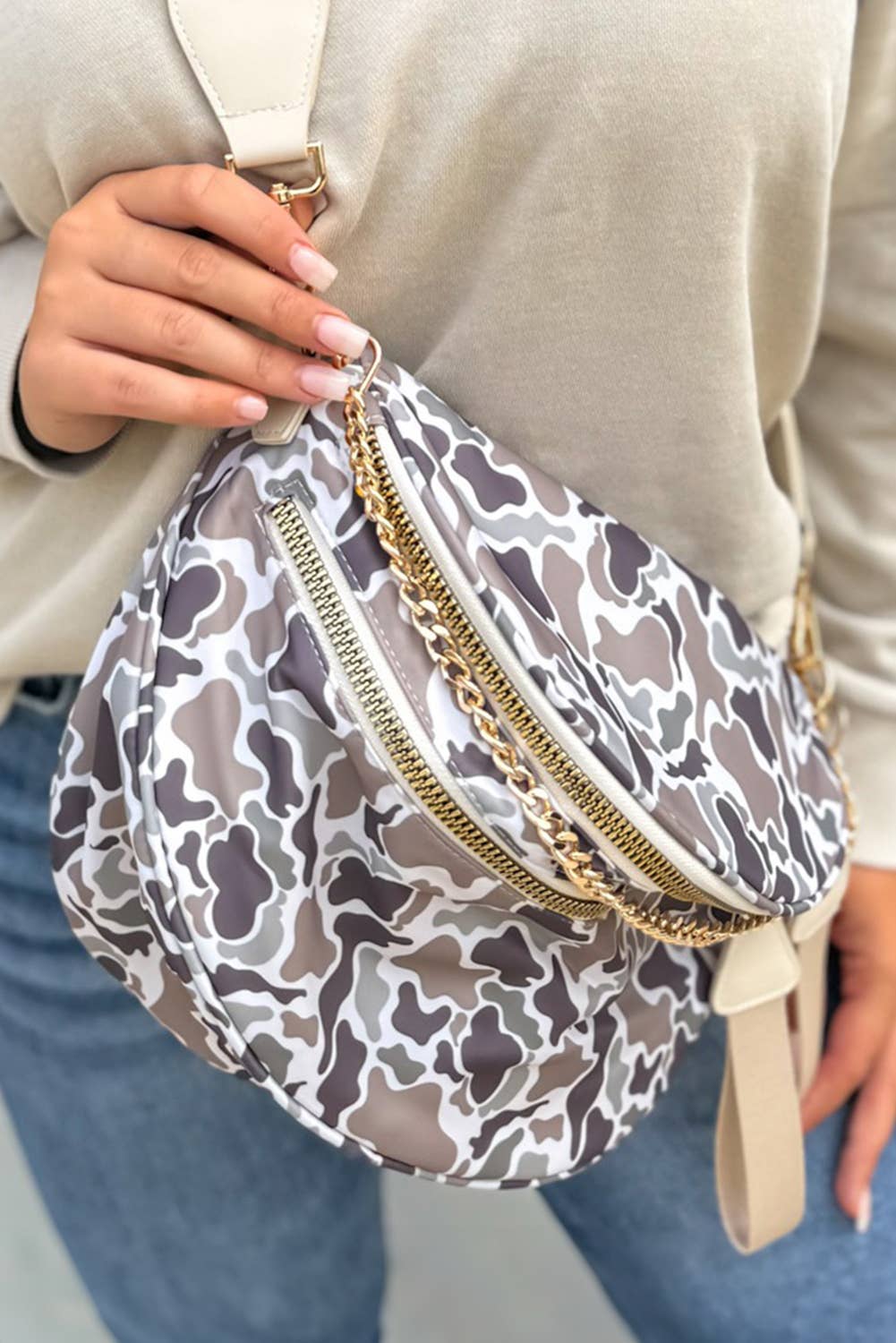 Print Gold Chain Strap Zipper Crossbody Bag