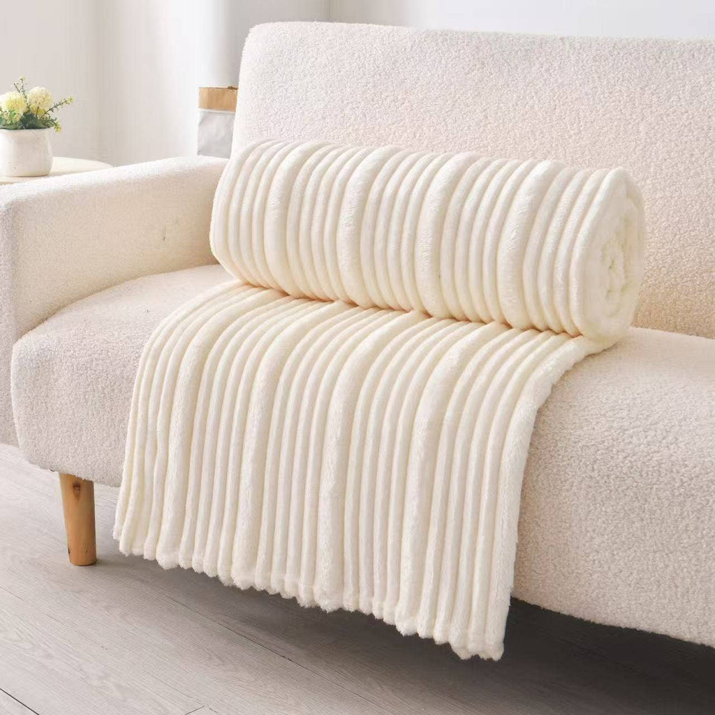 Plush Flunnel Throw – Ultra Soft Ribbed Blanket Texture