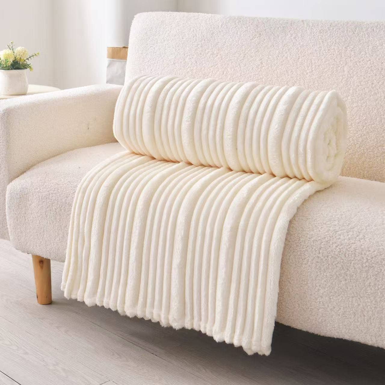 Plush Flunnel Throw – Ultra Soft Ribbed Blanket Texture