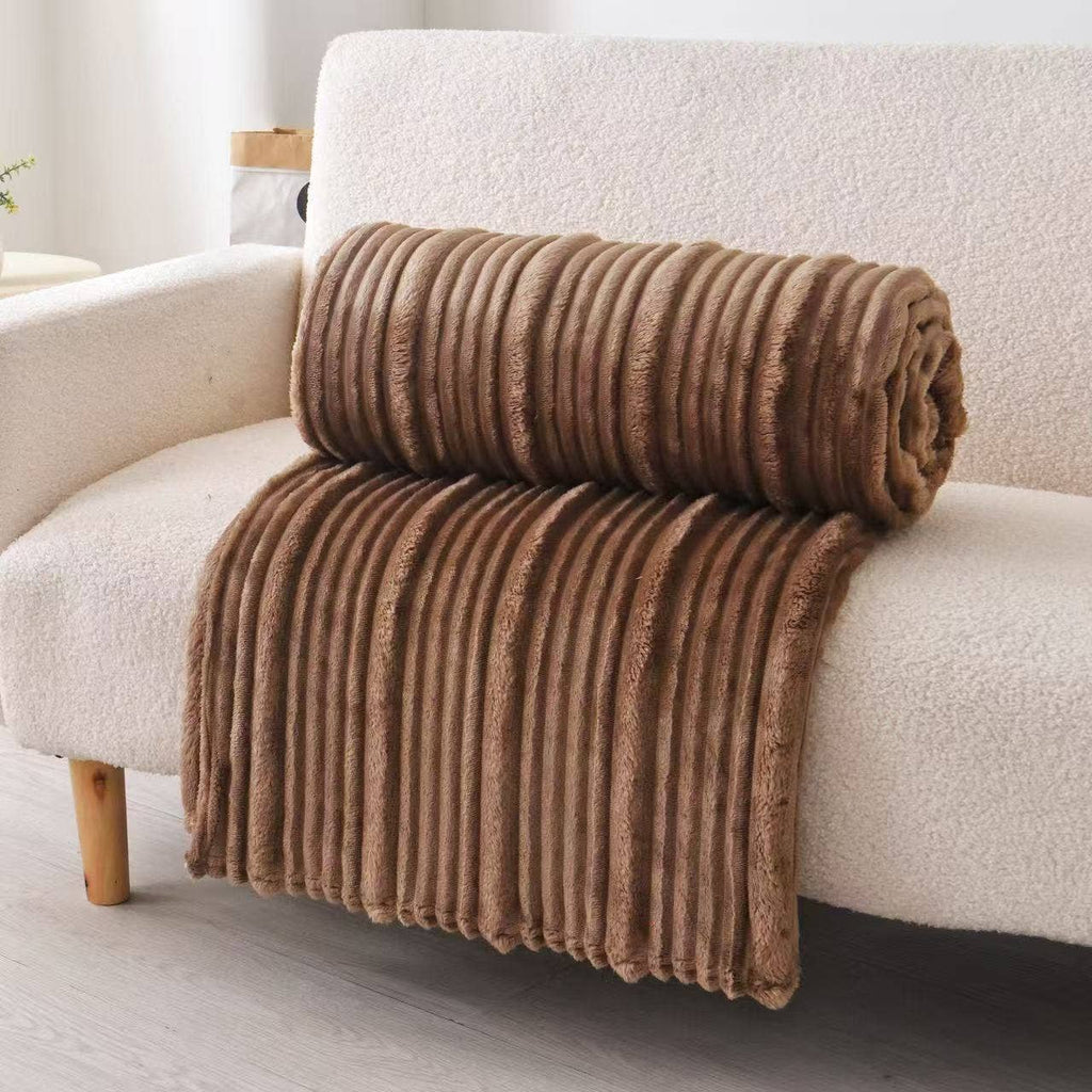Plush Flunnel Throw – Ultra Soft Ribbed Blanket Texture
