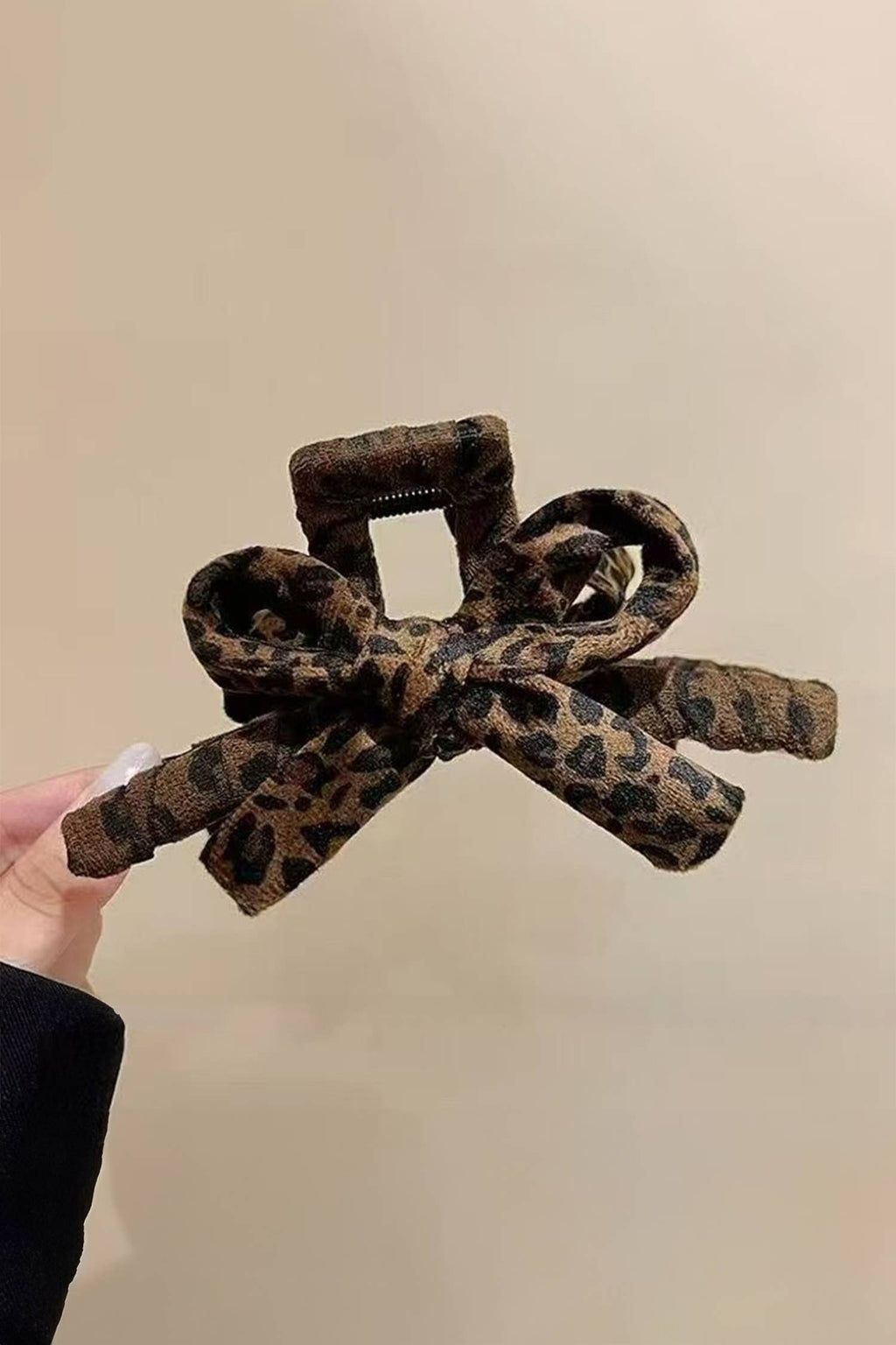 Vintage Leopard Cloth Wrap Durable Plastic Hair Claw Clip