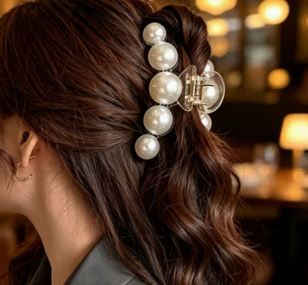 Pearl Large Hair Clip