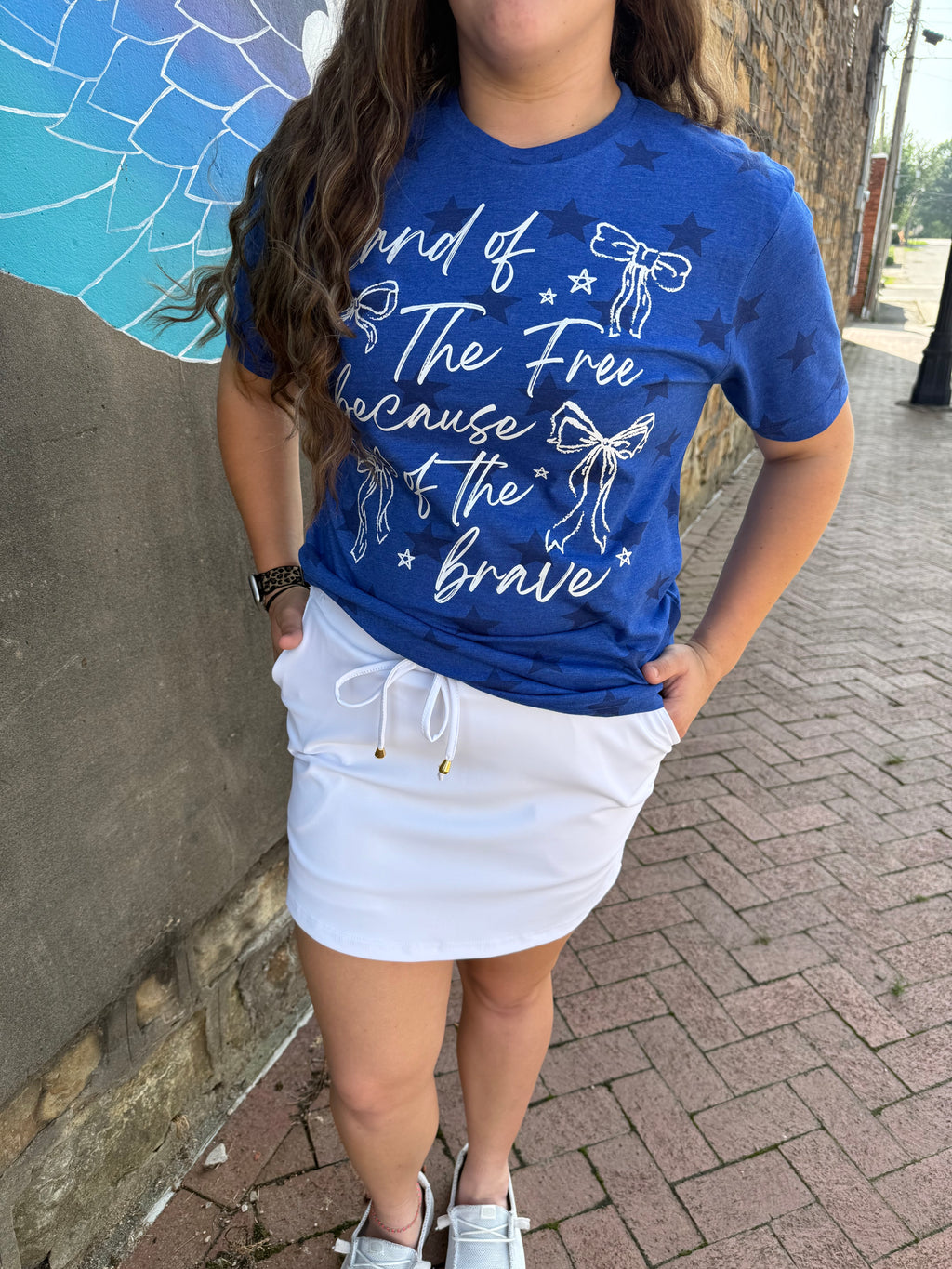 🇺🇸 Land of the Free Bow Tee 🇺🇸
