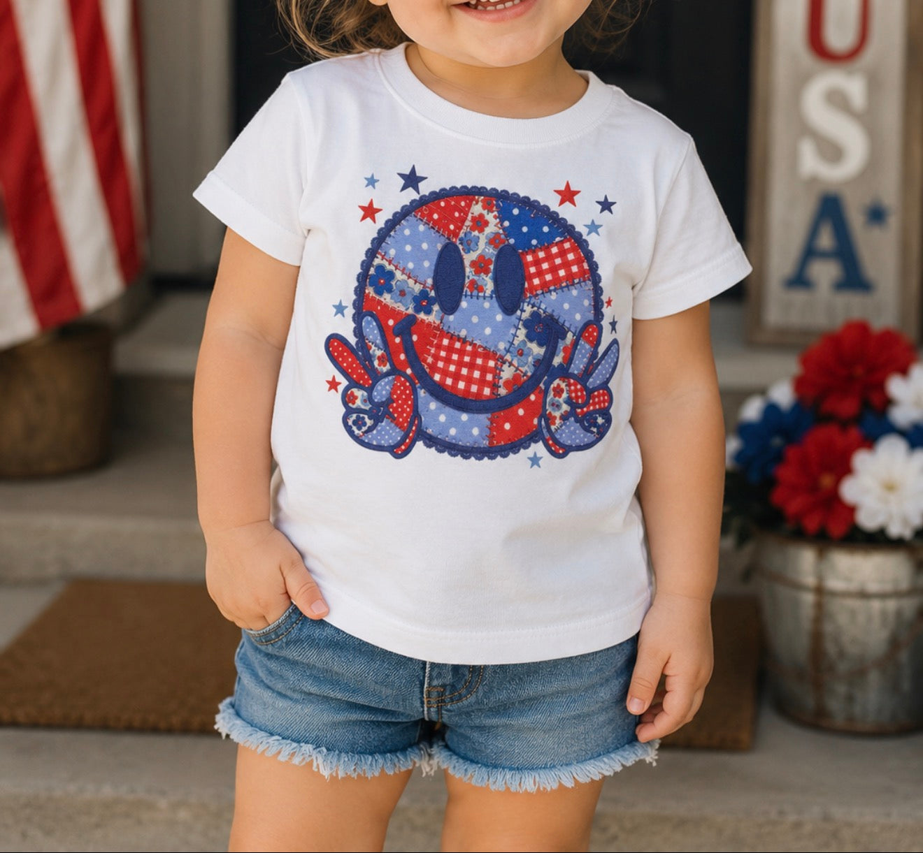🇺🇸 Patchwork Peace Smiley Tee