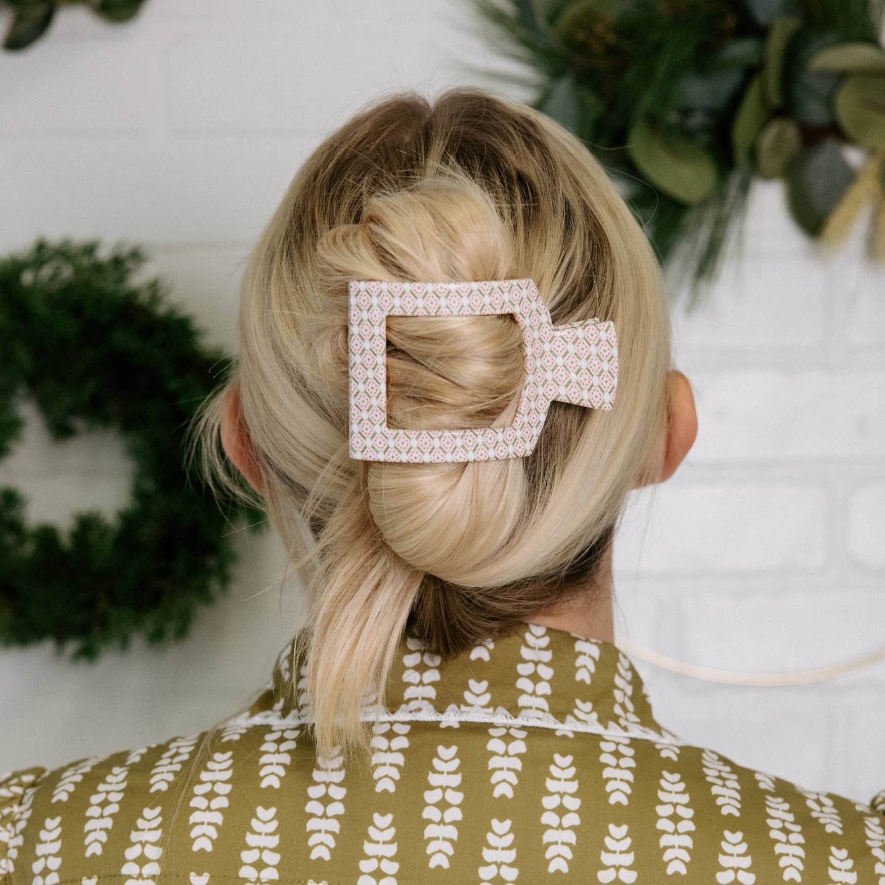 Pine & Pearl | Medium | Flat Square Hair Clip